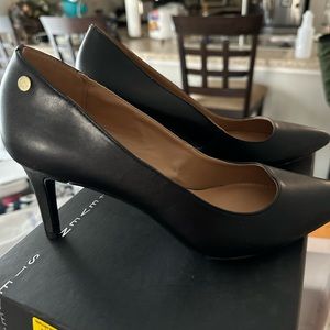 Calvin Klein size 9